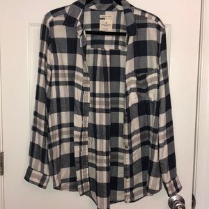 American Eagle super soft white/blue plaid flannel